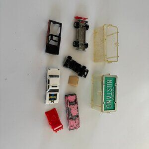 Lot 023 – Hot Wheels/Small Toys.